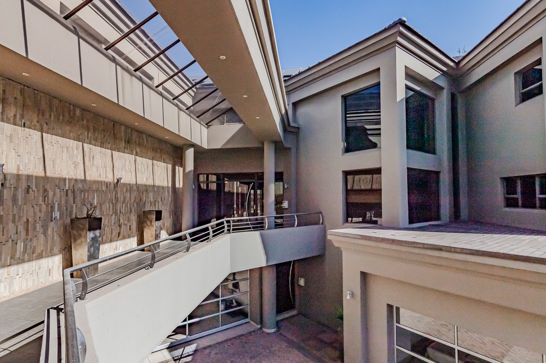 House in Woodhill Golf Estate, Gauteng, South Africa 5 - 16092992