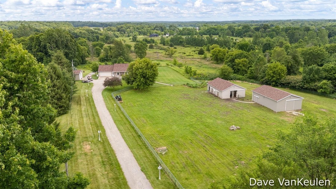 House in Hastings, Michigan, United States 1 - 18321087