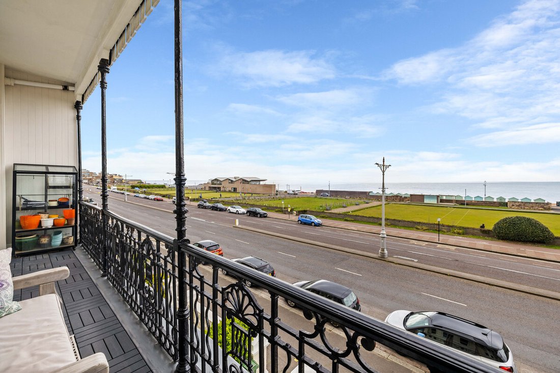 Apartment in Hove, England 2 - 18323146