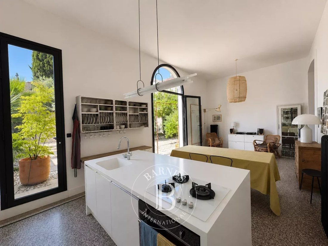 House in Centre Historique, Montpellier, France 4 - 18319763
