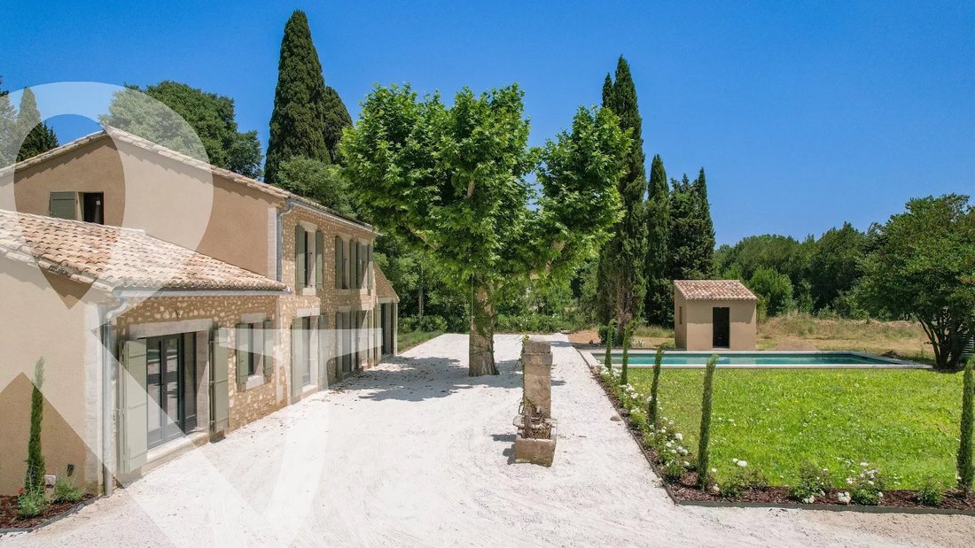 House in Plan-d'Orgon, Provence-Alpes-Côte d'Azur, France 2 - 18320085