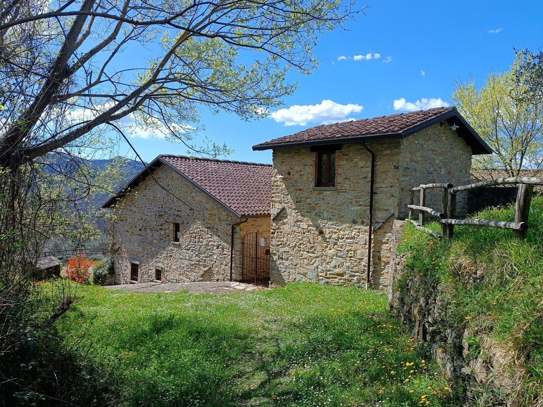 Farm Ranch in Fivizzano, Tuscany, Italy 1 - 18320894