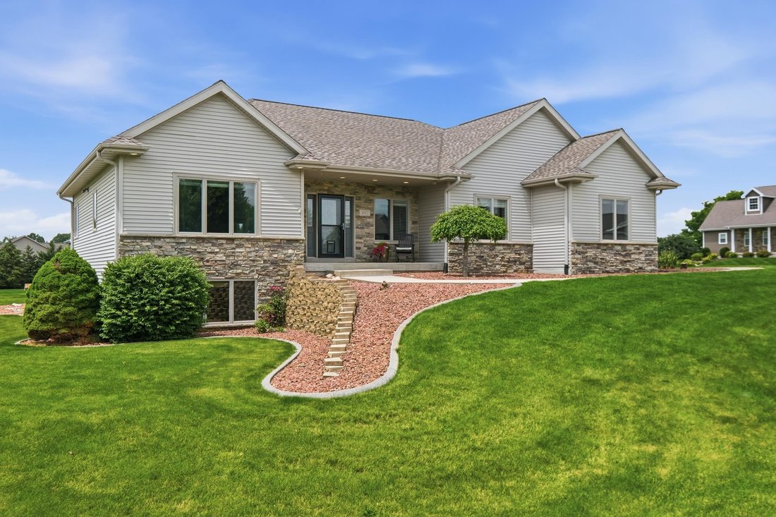 House in Sun Prairie, Wisconsin, United States 2 - 18321739
