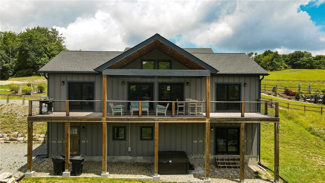 House in Banner Elk, North Carolina, United States 1 - 18321511