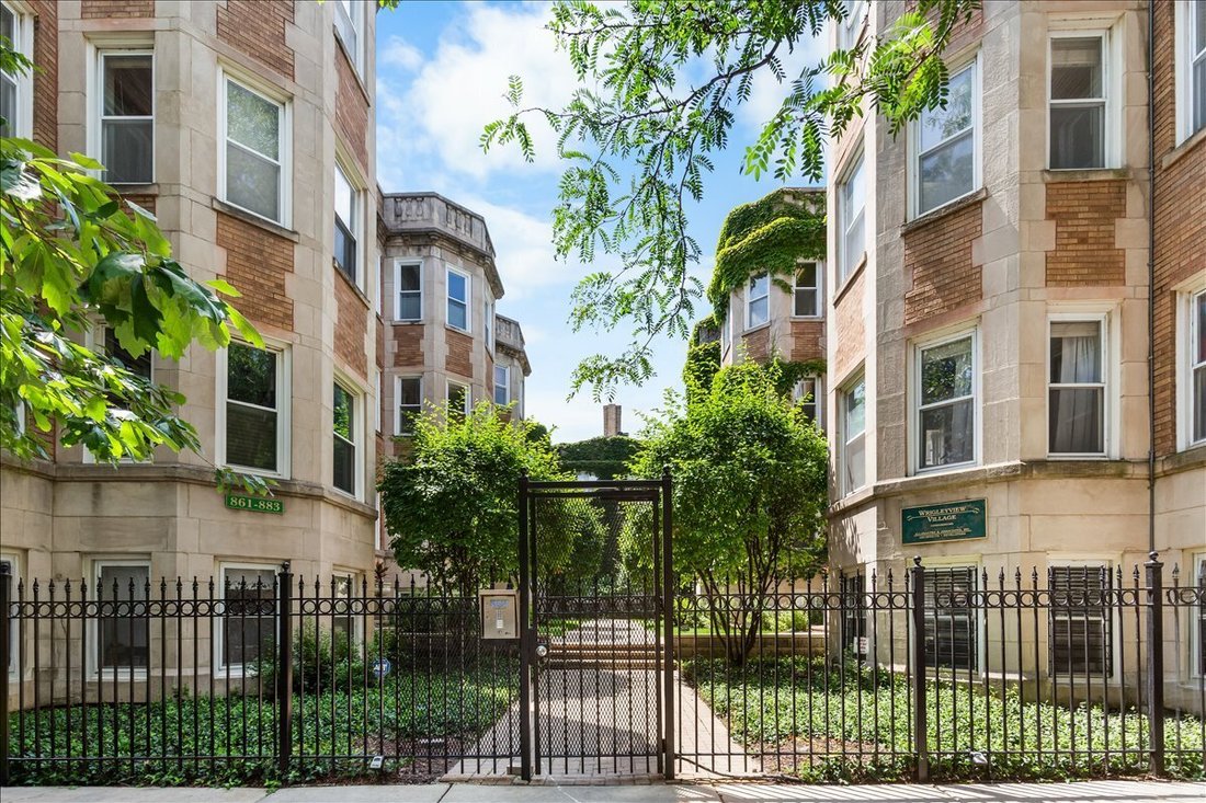 Condo in Chicago, Illinois, United States 1 - 18322289