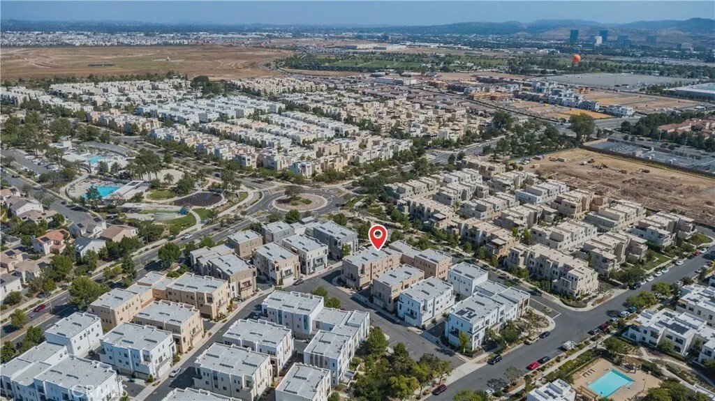 Condo in Irvine, California, United States 2 - 18318395