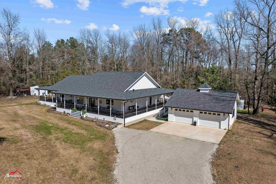 House in Naples, Texas, United States 5 - 17792085