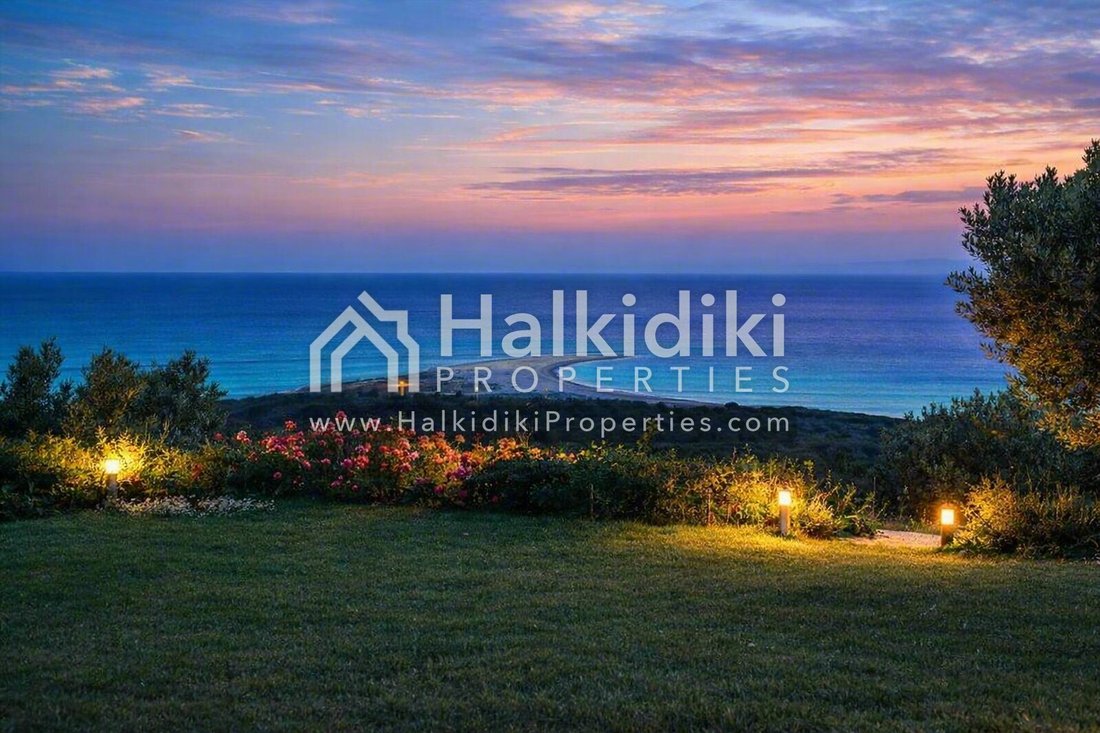 Villa in Kassandra, Macedonia and Thrace, Greece 1 - 17969934