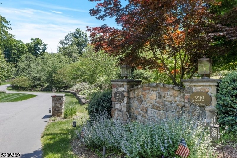 House in Hillsborough Twp., New Jersey, United States 2 - 18319123