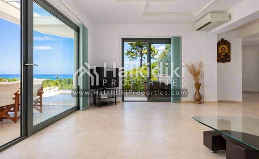 Villa in Pallini Municipal Unit, Macedonia and Thrace, Griechenland 1