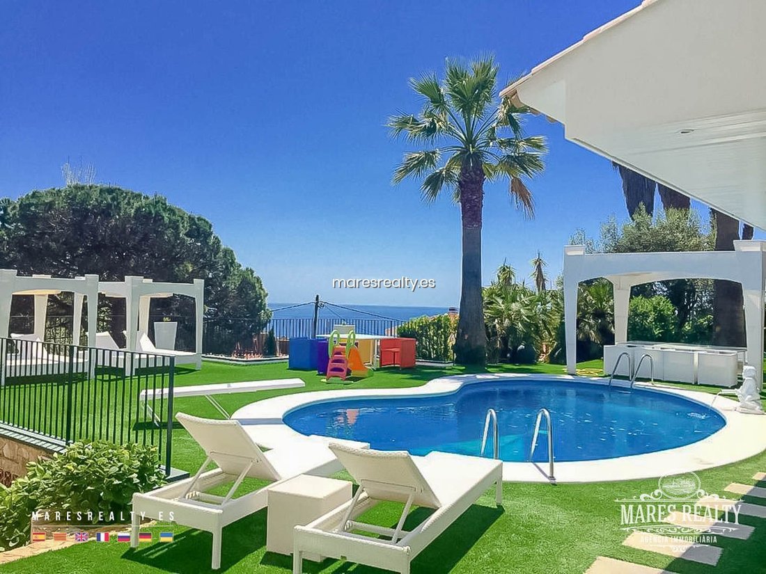 Villa in Lloret de Mar, Catalonia, Spain 1 - 18319811
