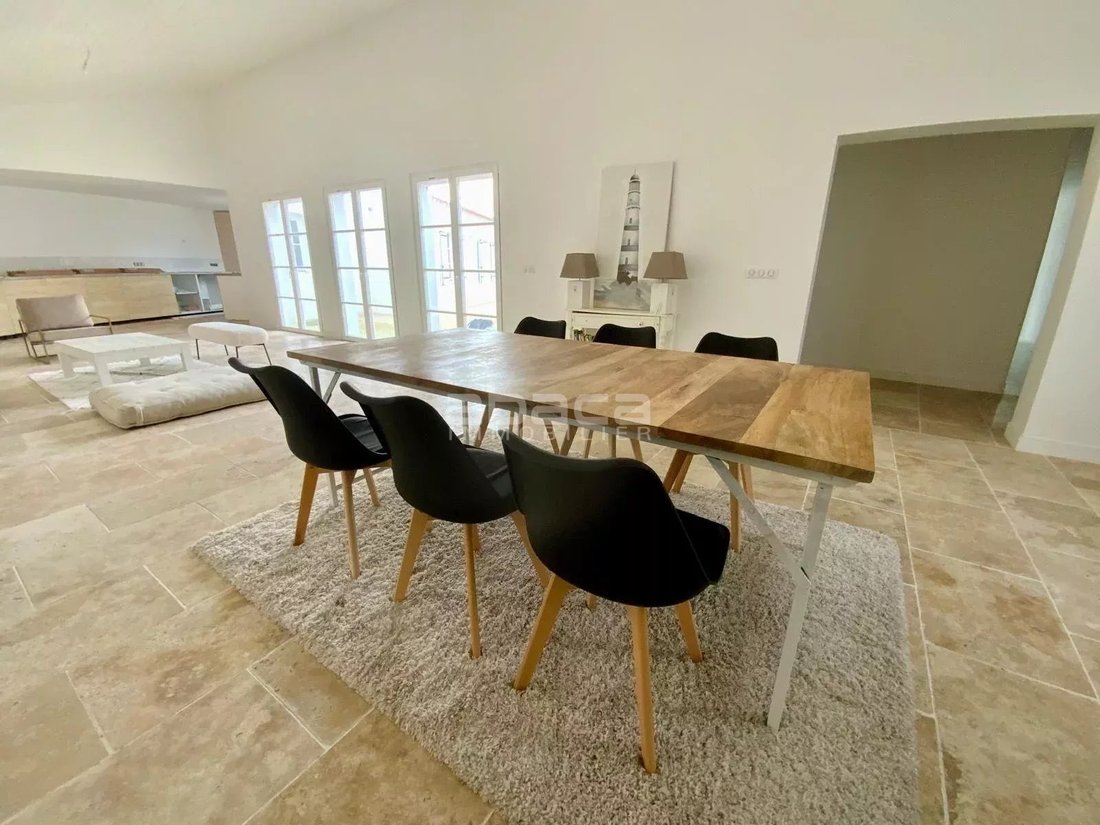 House in Saint-Clement-des-Baleines, Nouvelle-Aquitaine, France 2 - 18319701
