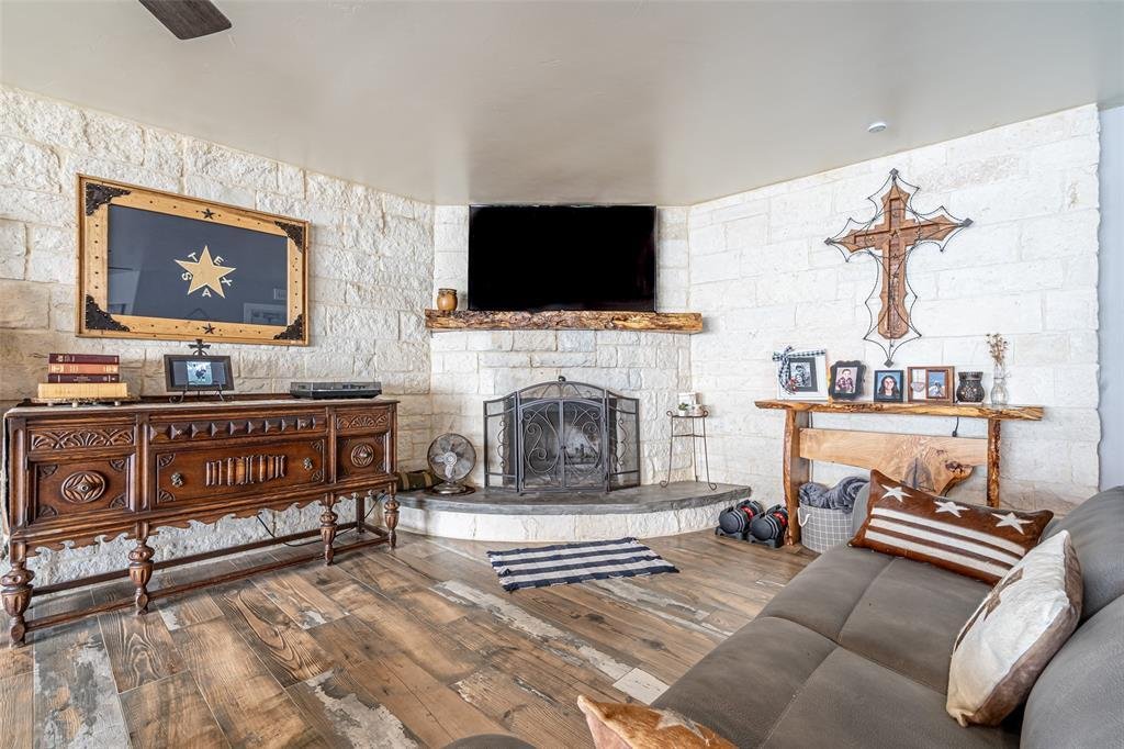 House in Granbury, Texas, United States 4 - 18322203