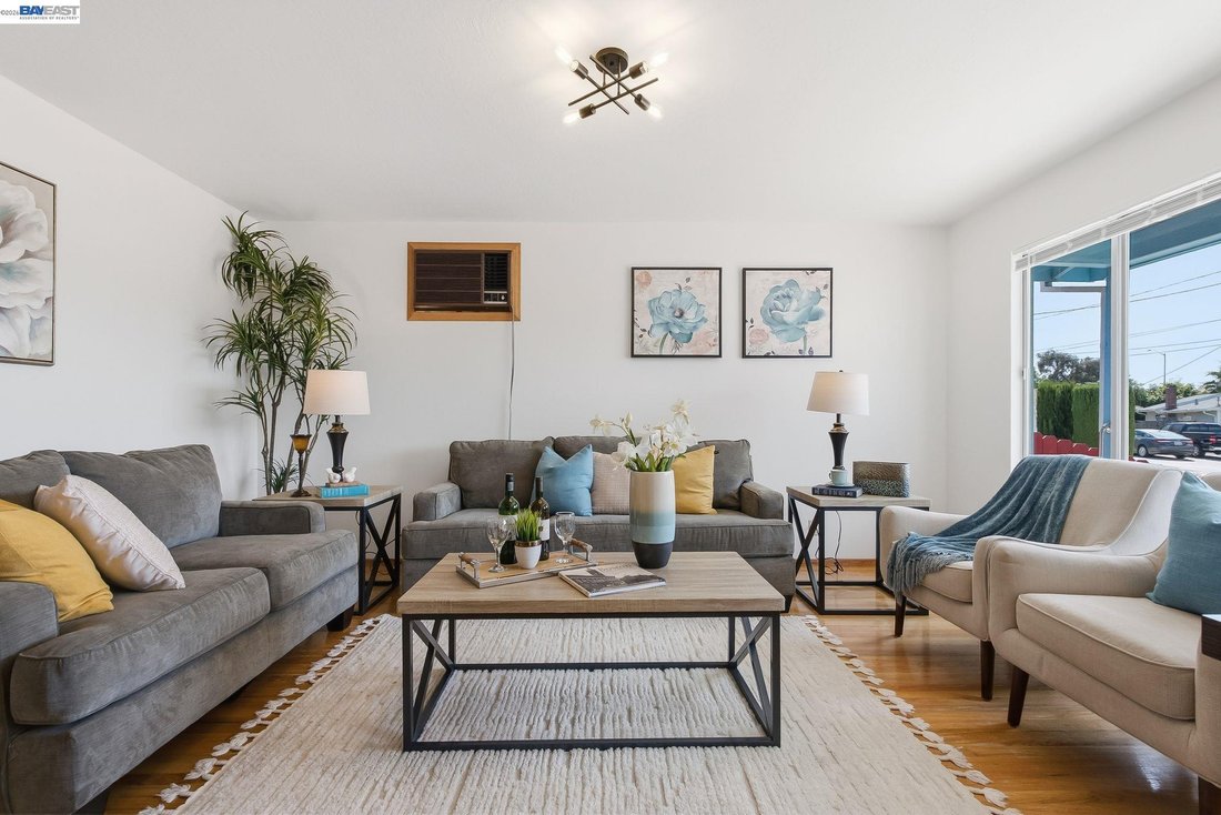 House in Newark, California, United States 4 - 18322026