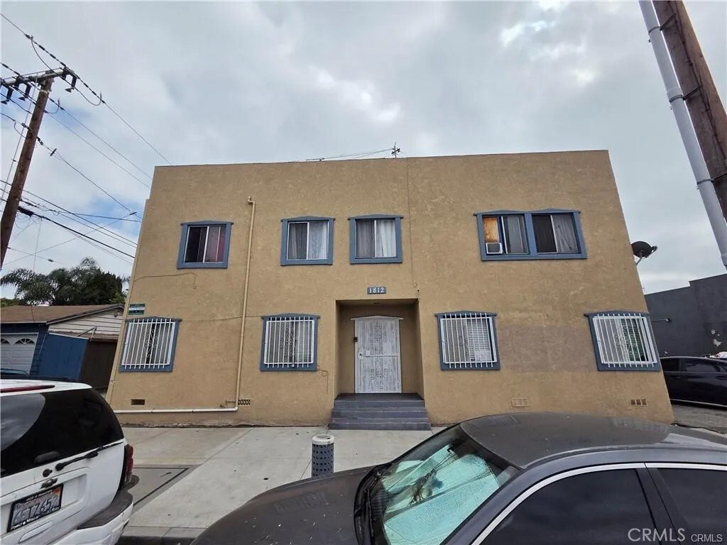 Carson, California, United States 1 - 18321927