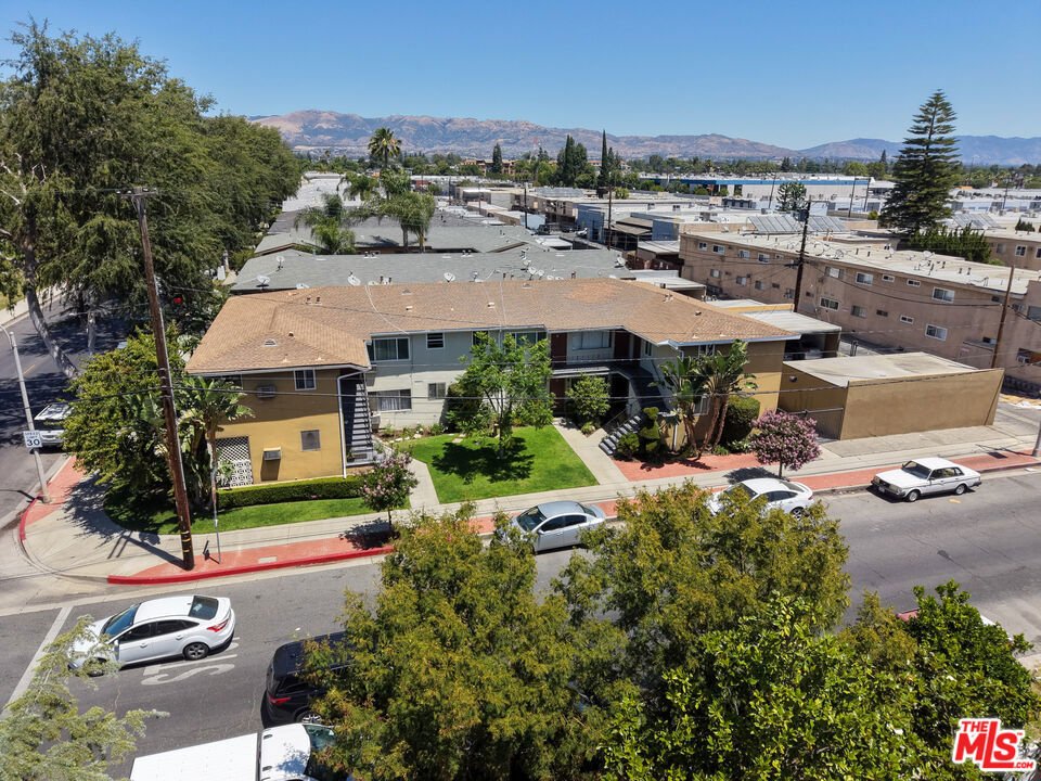 Canoga Park, California, United States 5 - 18321754
