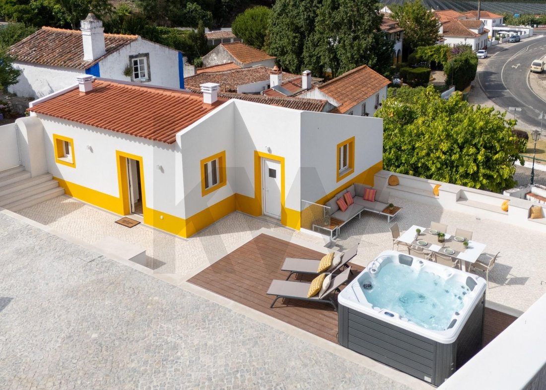 House in Santa Maria, Sao Pedro e Sobral da Lagoa, Leiria District, Portugal 1 - 17252920