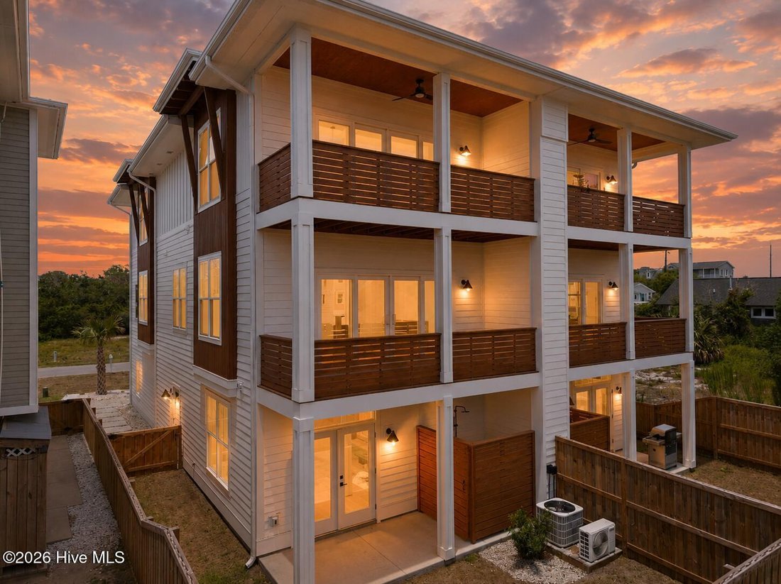 Condo in Kure Beach, North Carolina, United States 3 - 18321725