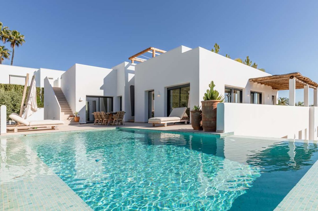 Villa in Moraira, Teulada, Valencian Community 1 - 18317957