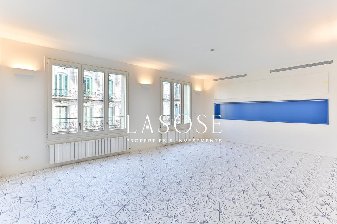Apartment in Eixample, Barcelona, Spain 1 - 18319528