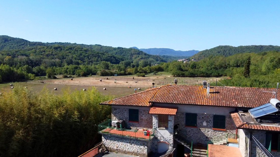 Farm Ranch in Fivizzano, Tuscany, Italy 1 - 18320884