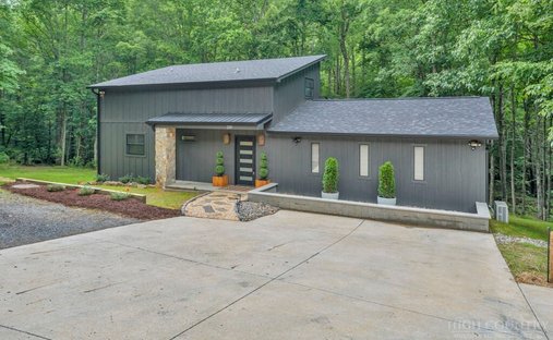 House in Jefferson, North Carolina, United States 1