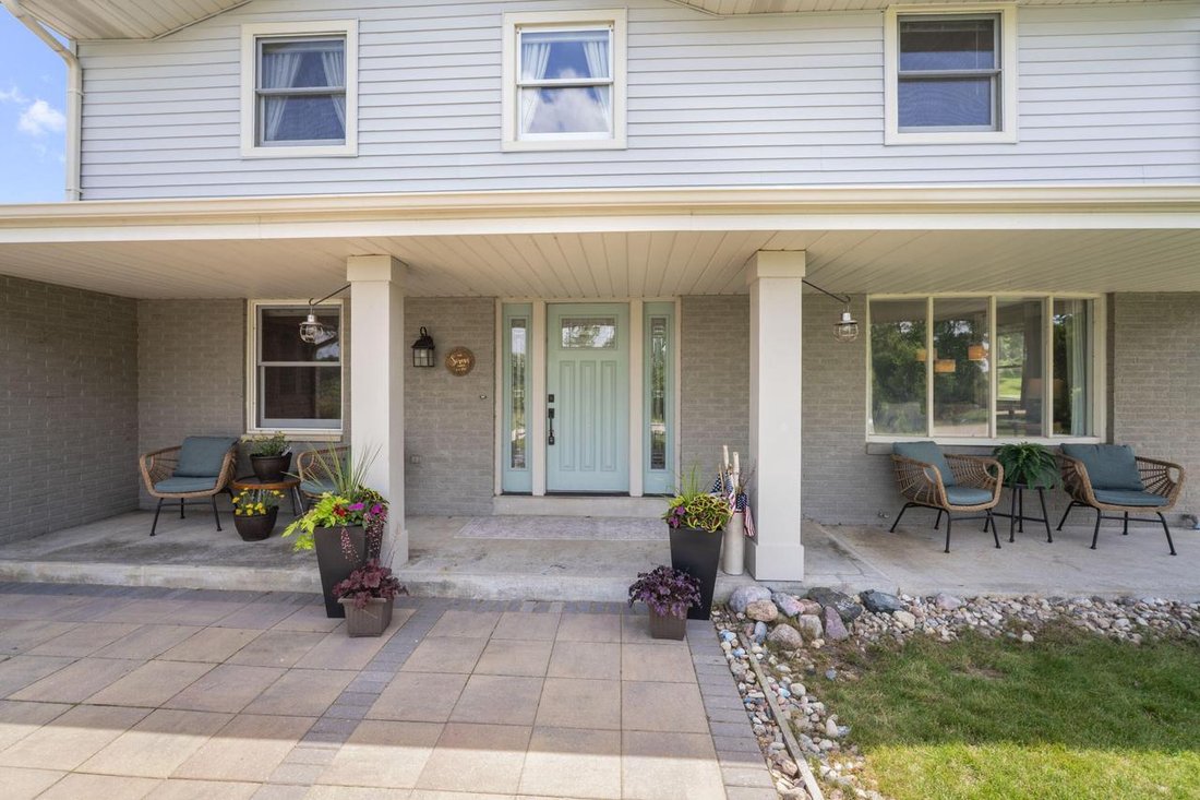 House in Big Bend, Wisconsin, United States 5 - 18320775