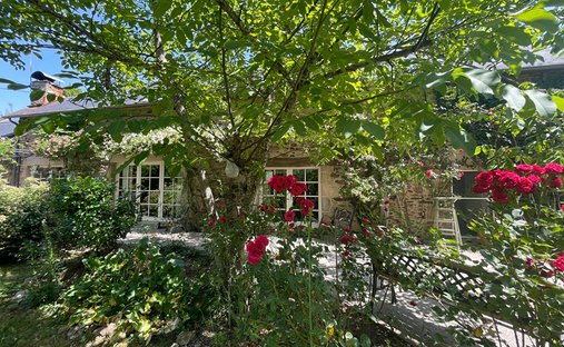 Villa in Chamboulive, Nouvelle-Aquitaine, France 1