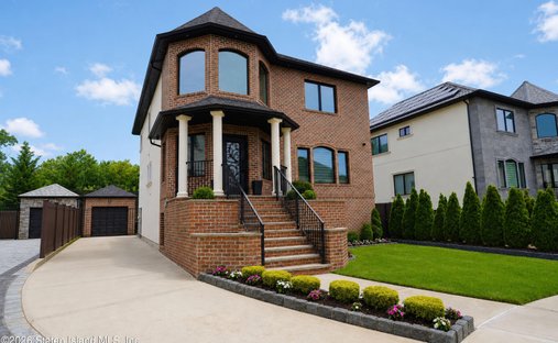 House in New York, New York, United States 1
