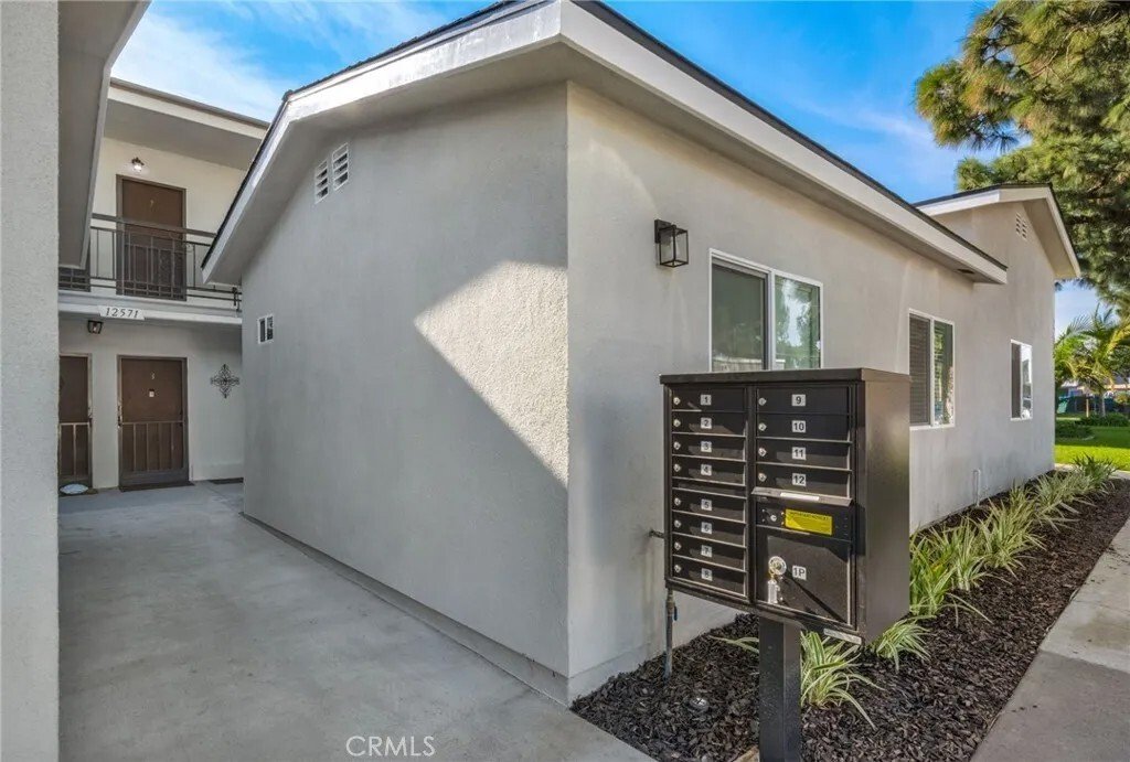 Garden Grove, California, United States 5 - 17022845