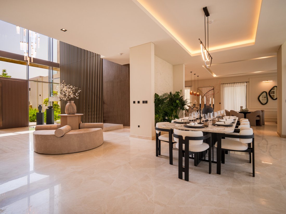 Villa in Hadaeq Sheikh Mohammed Bin Rashid, Dubai, United Arab Emirates 4 - 15894645