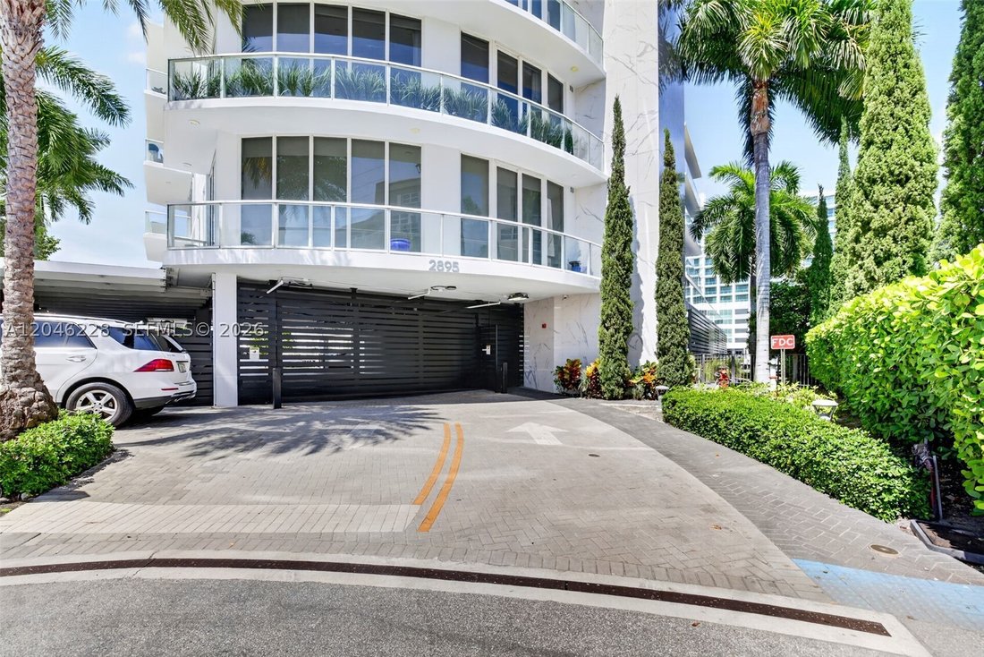Condominio en Fort Lauderdale, Florida, Estados Unidos 2 - 18321805