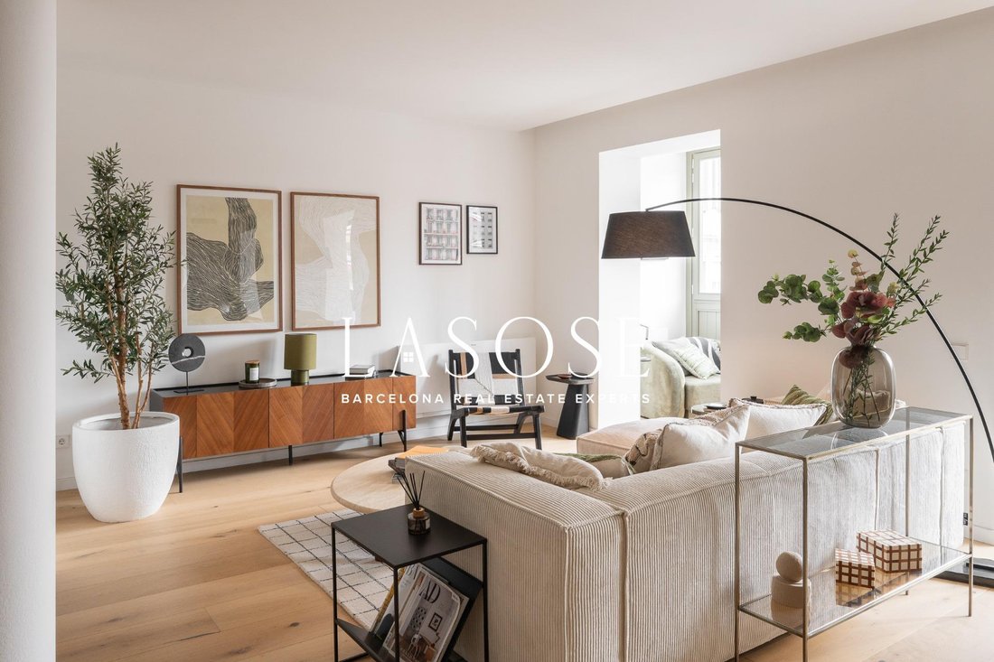 Apartment in Eixample, Barcelona, Spain 3 - 18320240