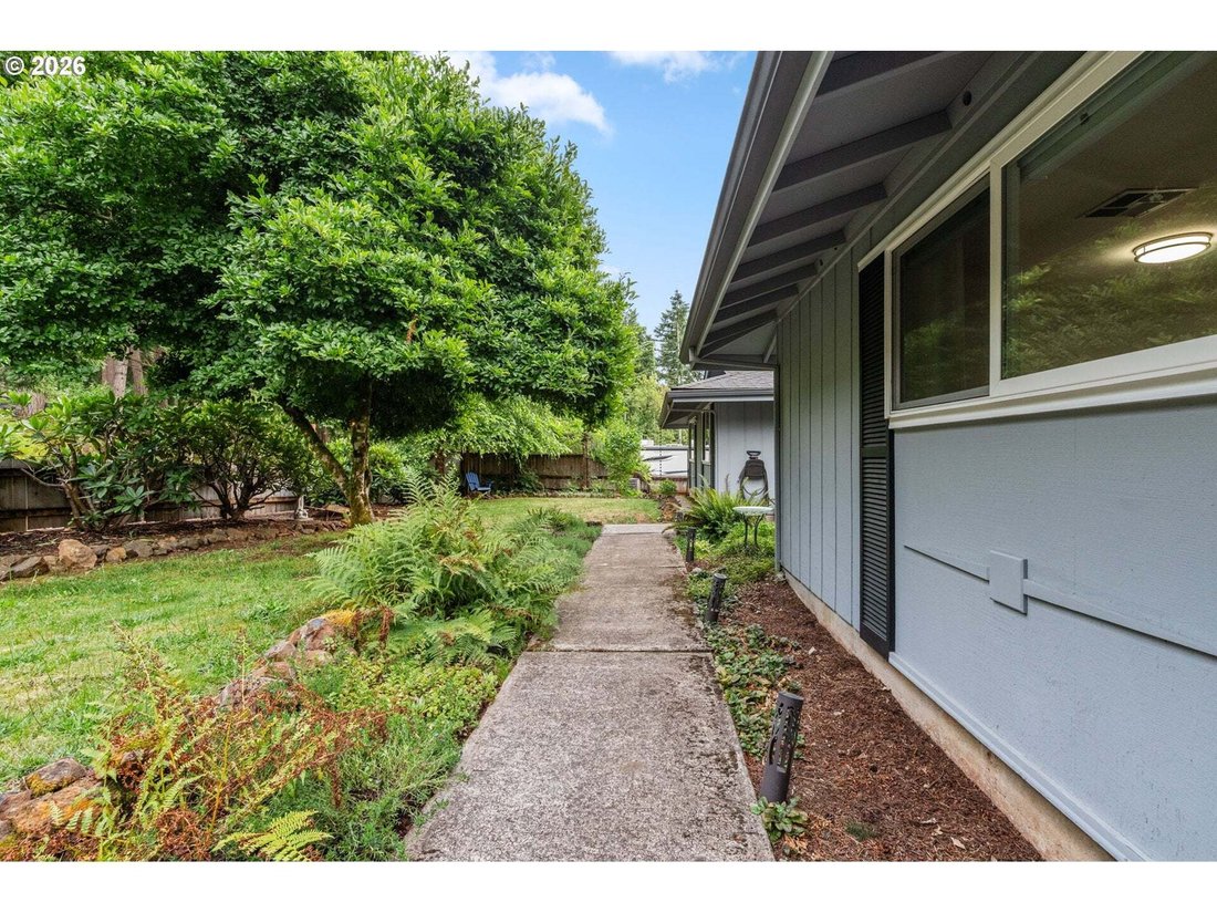 House in Springfield, Oregon, United States 5 - 18298151