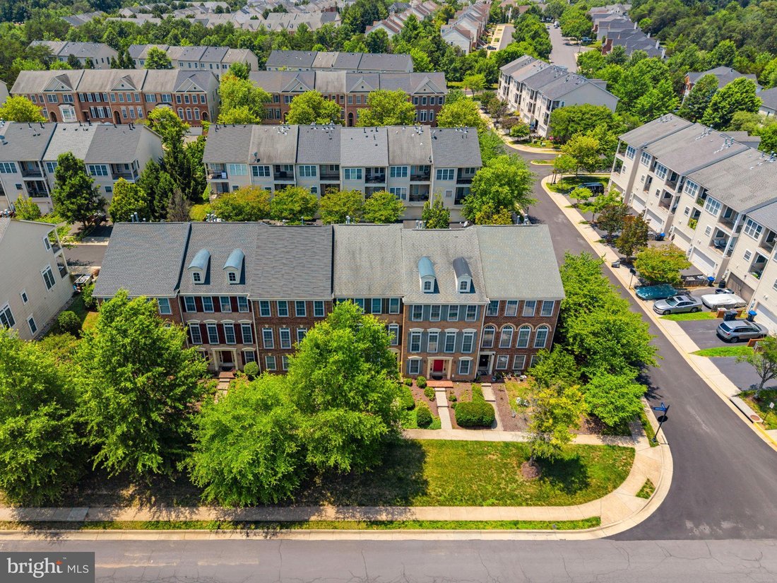 Townhouse in Chantilly, Virginia, United States 4 - 18317904