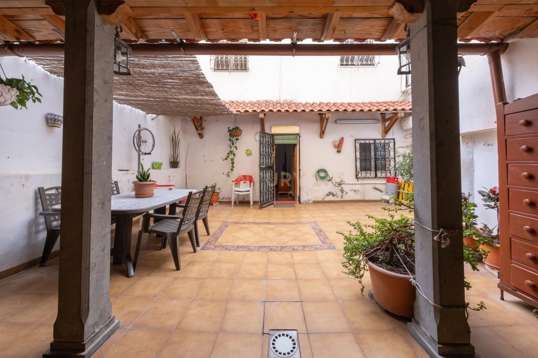Villa in Guanarteme, Las Palmas de Gran Canaria, Spain 2 - 18322307