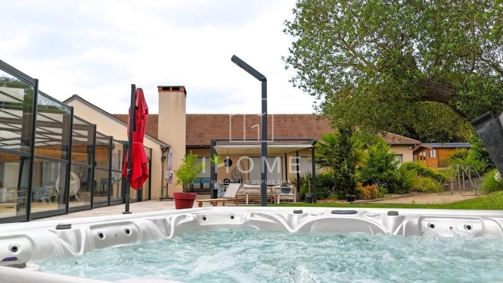 House in Solesmes, Pays de la Loire, France 4 - 18306269