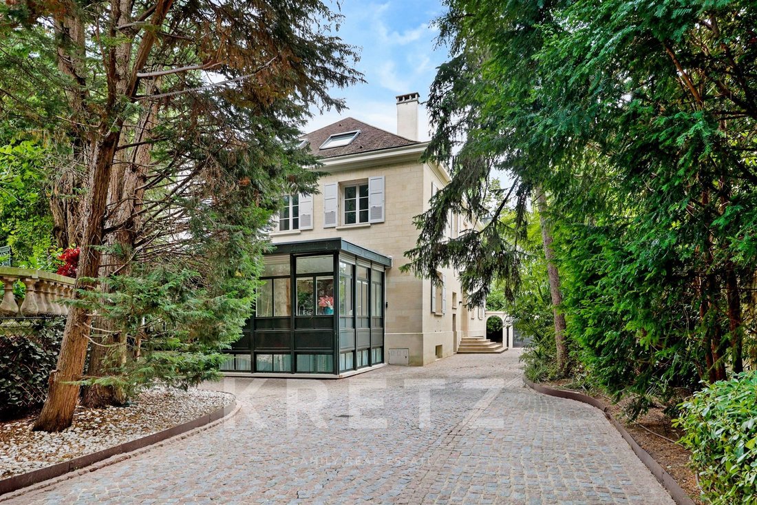 House in Saint James-Général Koenig, Neuilly-sur-Seine, France 1 - 18319174