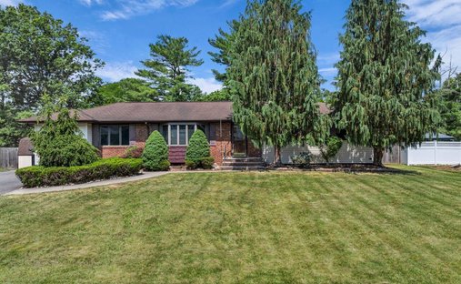 House in Clark, New Jersey, United States 1