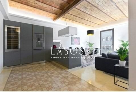 Apartment in Eixample, Barcelona, Spain 1 - 18319784