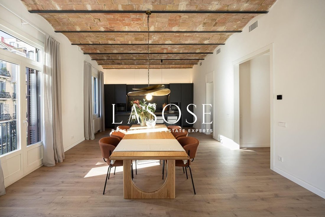 Apartment in Eixample, Barcelona, Spain 3 - 18319879