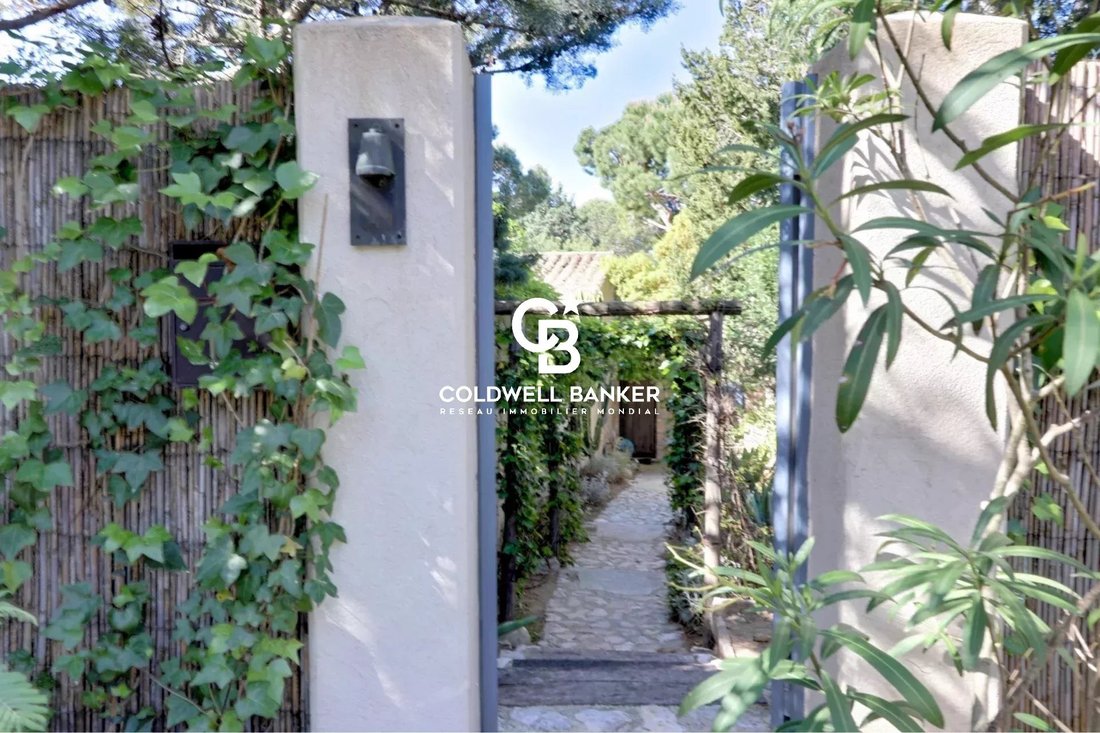 Country House in Ramatuelle, Provence-Alpes-Côte d'Azur, France 2 - 18323165