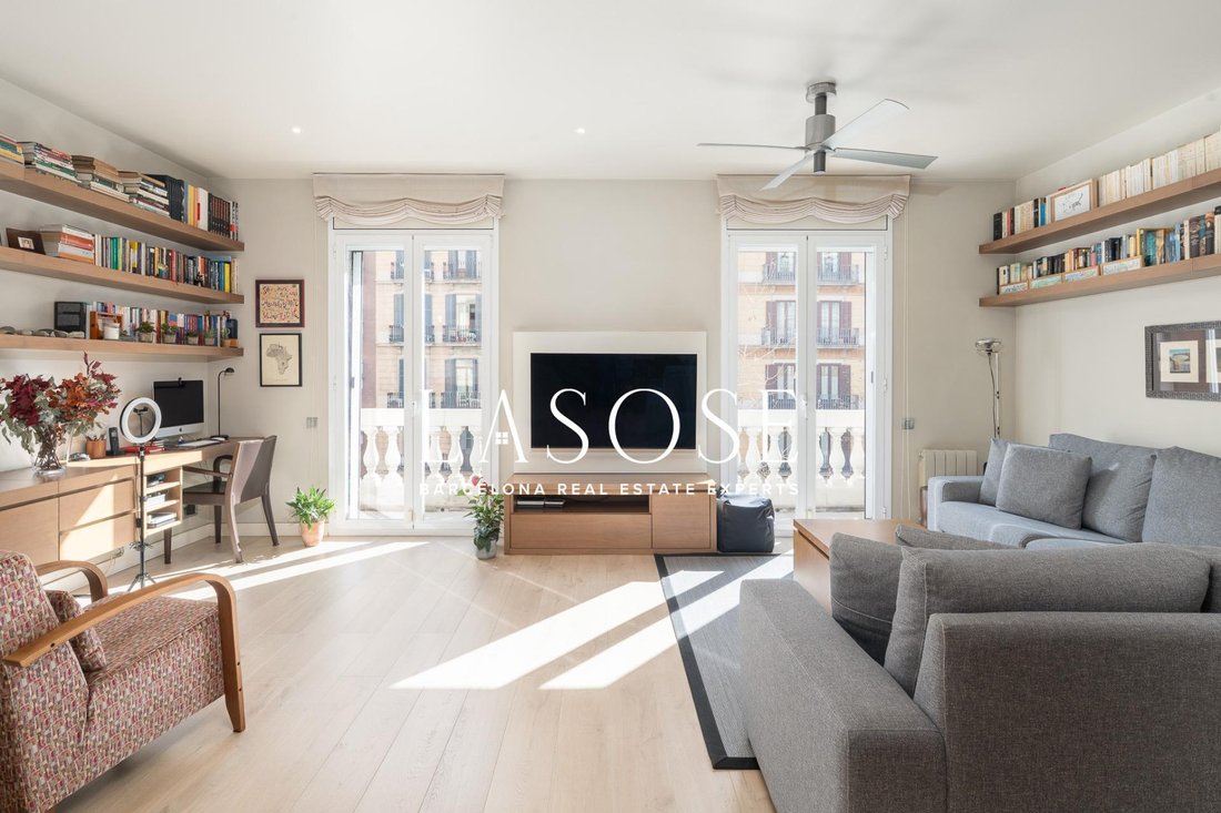 Apartment in Eixample, Barcelona, Spain 2 - 18320129