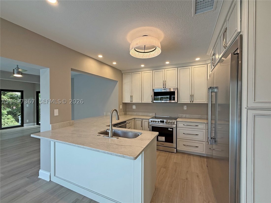 House in Plantation, Florida, United States 3 - 17672378