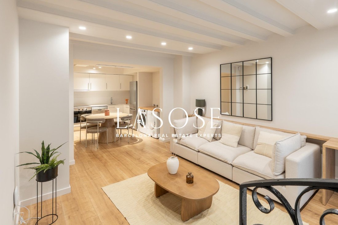 Apartment in Ciutat Vella, Barcelona, Spain 2 - 18319819