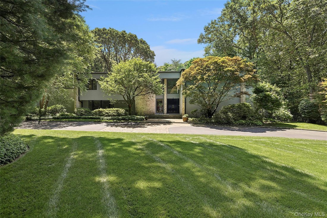 House in Locust Valley, New York, United States 2 - 18322880
