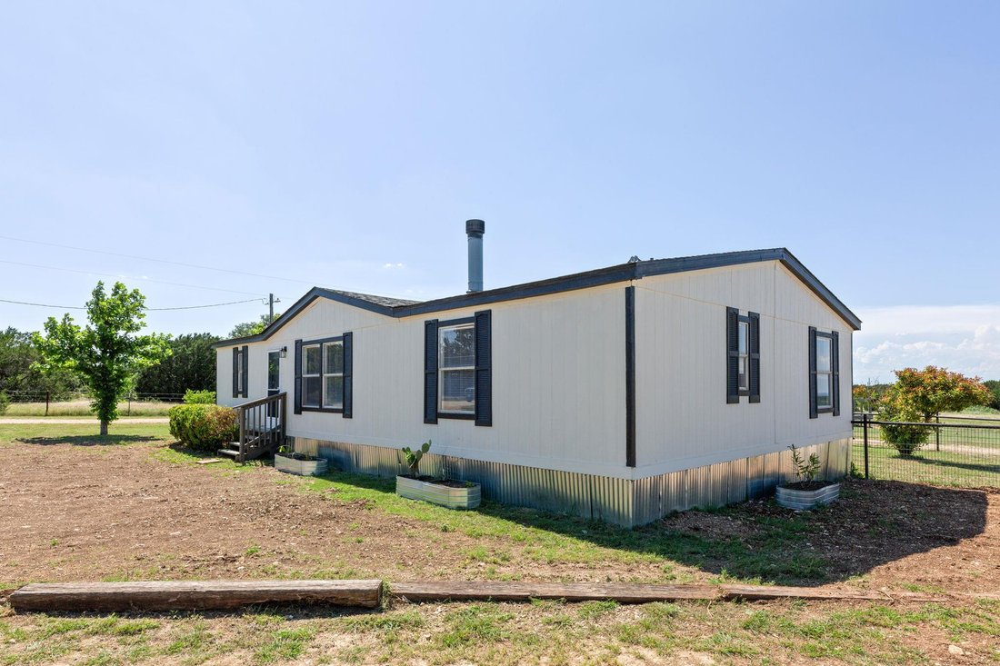 Florence, Texas, United States 4 - 18321665