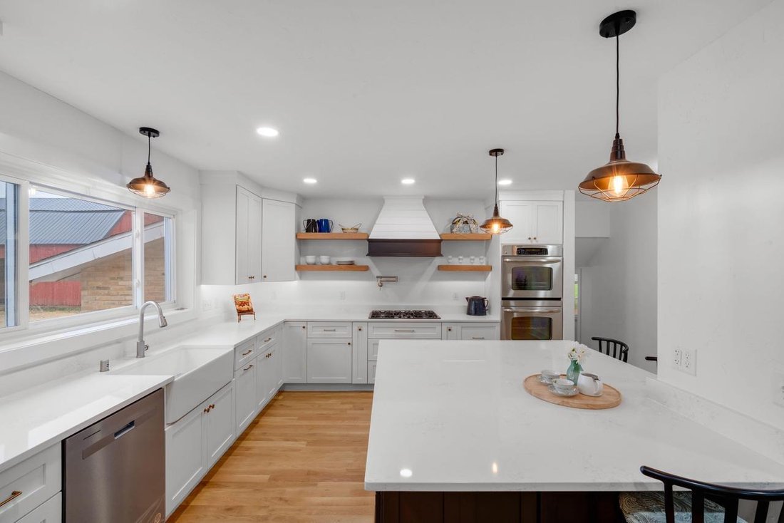 House in West Bend, Wisconsin, United States 2 - 18318526