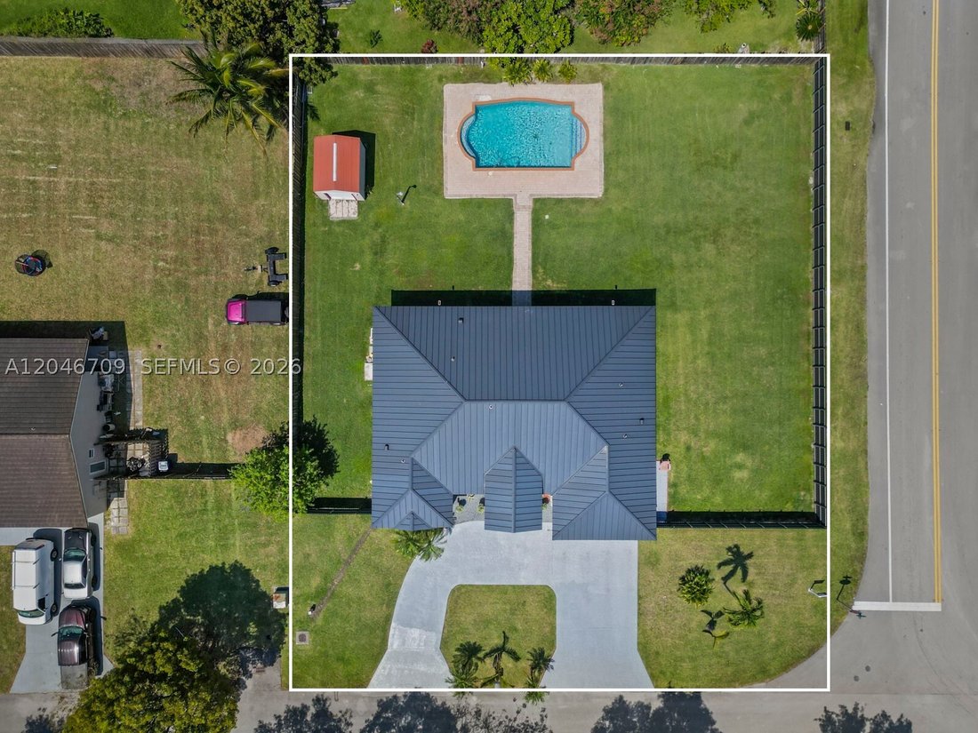 House in Miami, Florida, United States 5 - 18321793
