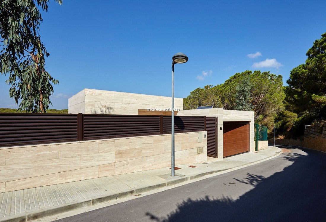 Villa in Lloret de Mar, Catalonia, Spain 1 - 18319862